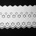 Broderie Anglaise A Fleurs